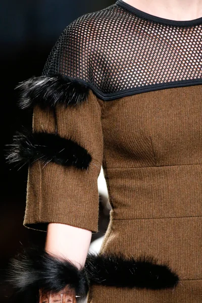 Look 5